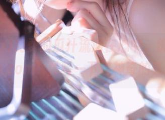 免费的瓜汁流淌在心中，快到“51cg.com”体验一下这神奇的氛围。