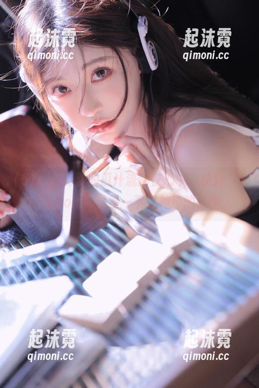 免费的瓜汁流淌在心中，快到“51cg.com”体验一下这神奇的氛围。