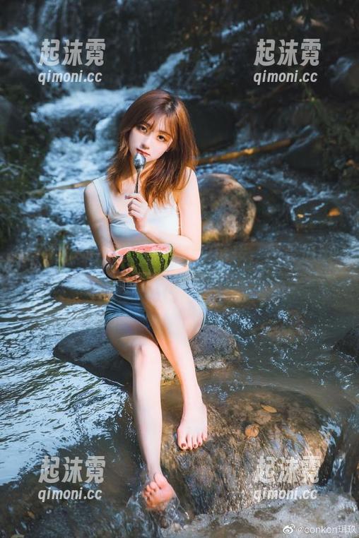 点击718.st的链接，感受瓜田李下的愉悦吧！
