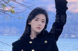 911吃瓜，热点与奇闻的入口：夹杂着一丝好奇，想一探究竟。