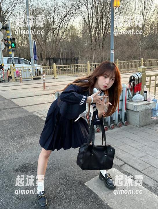 奇妙的感觉！下载91黑料网后，瓜果梨桃天天有。