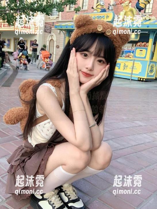 抓住苹果，扔掉烦恼，来“998.su”苹果版，看看你的邻居在干啥！
