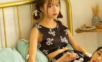 观看“一起吃瓜网热门”，突然觉得每个人都像演员，戏很呛。