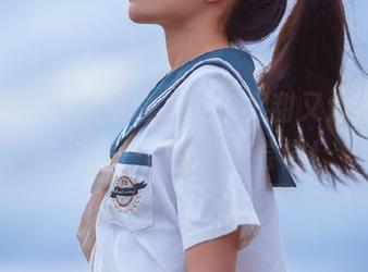 听说今天的瓜又甜又大，快下载“五一吃瓜”来尝尝！