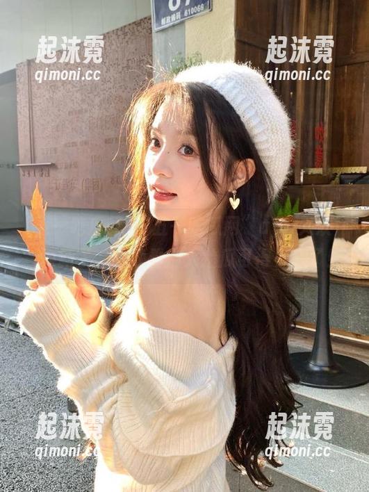 五一吃瓜网 “五一吃瓜网”app又双叒叕更新了,今晚看别人捡瓜可得小心了!