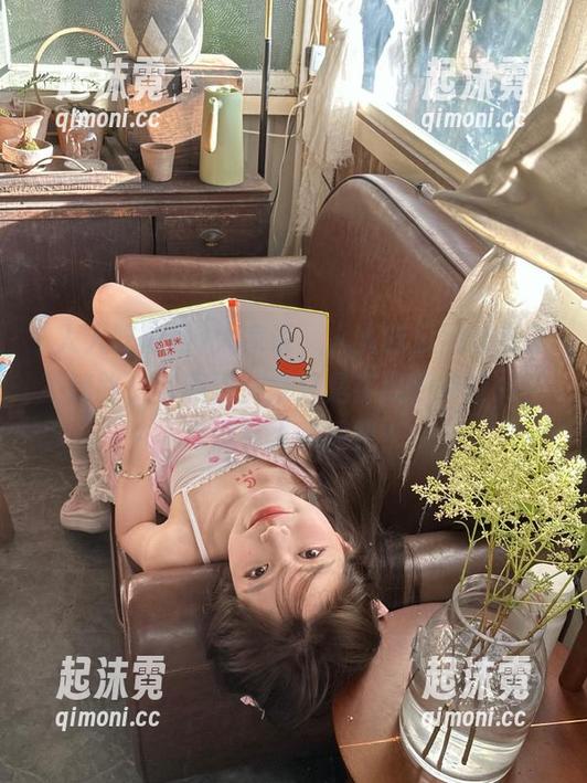 人人吃瓜网 大家说,人人吃瓜网让我永不迷路,可我到头来只是在瓜田中打转,有没有人来救我?