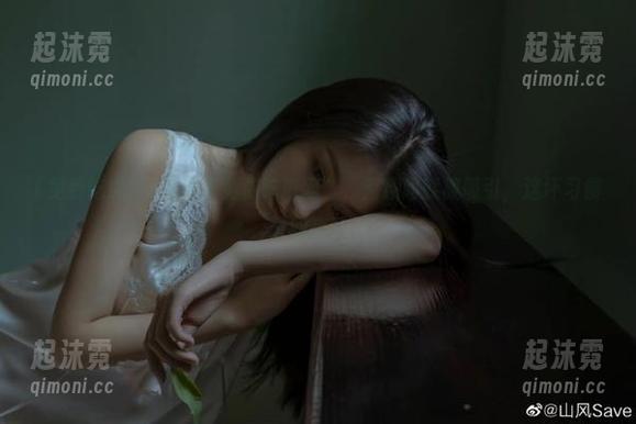 直达“免费吃瓜网”，无意间就被吸引，这坏习惯又回来了。