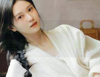 最新热门话题，俺也不想参与争论，但全网吃瓜总能让我嘴角上扬。