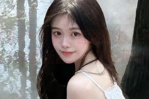 冲哥精选直达你的八卦小耳朵，快来听最新的果然重磅爆料吧！
