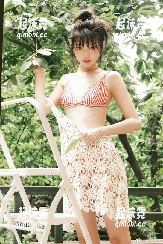 一次看“吃瓜123超话”，苹果版也能上天吧？