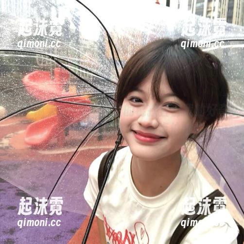 吃瓜天堂的链接直击我的好奇心，小心翼翼点进去，有点怕怕的。
