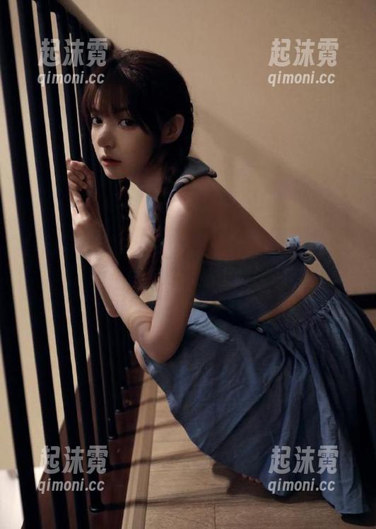 时尚女神们的幕后故事，尽在“吃瓜爆料”网站上慢慢品味