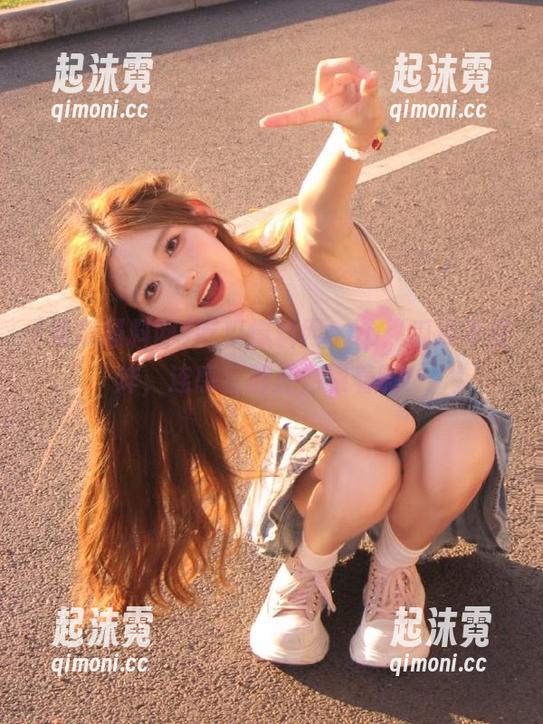 吃瓜爆料网app：瓜皮不打烊，连感官都开始跟着嗨！