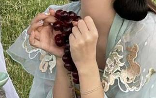 进“精品黑料吃瓜”，摇身一变，永不迷路的吃瓜群众上线！