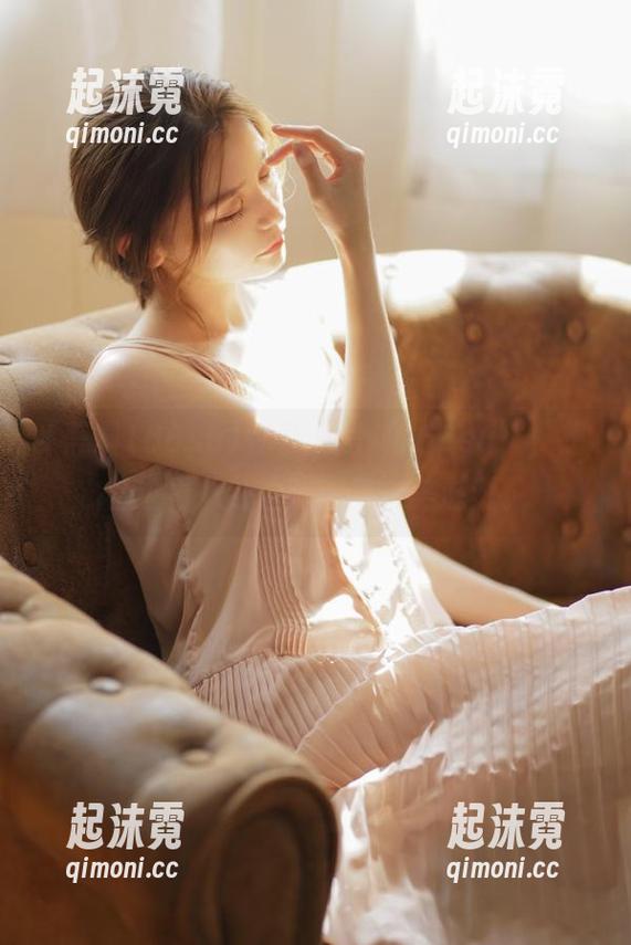 登录“黑料166su”，想着边看八卦边吃夜宵，美滋滋。