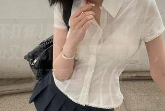 最新一则视频！黑料不打烊688.su又给我们带来了“震撼”，我在想要不要捡一捡瓜…