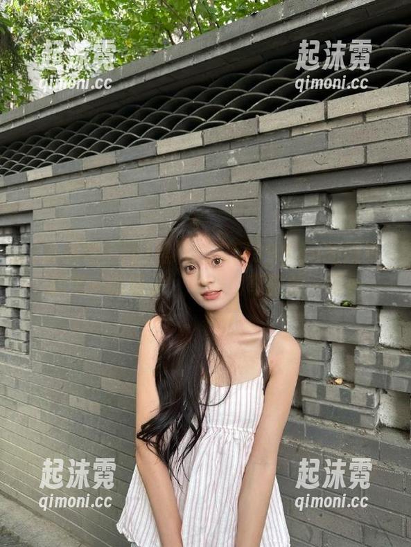 黑料吃瓜网399.su的网页就像一面镜子，映照出奇葩的一面…