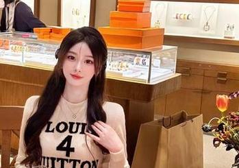 黑料吃瓜网的网页：今日大瓜嗨翻，全网猫咪也来围观！