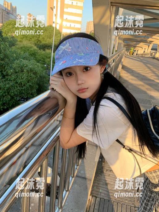 可别被抖音网红的滤镜迷了眼，点进“黑料吃瓜网站”传送门，看清真实的一切。