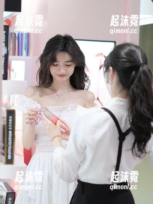 黑料社：只在这里吃瓜，永不迷路的独家八卦舔蜜！