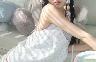 下载黑料社，随时随地来一场吃瓜小趴！