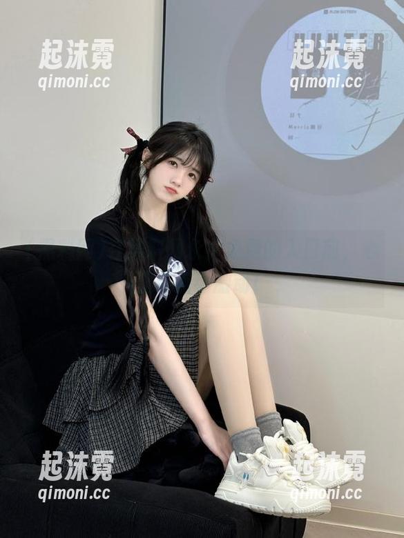 在黑料网永久免费的入口前，心里有点小激动！