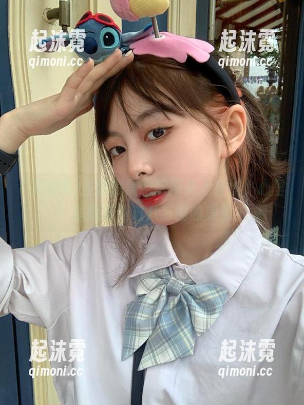 当你在黑料网网页上在线，心里却想着闯进八卦圈的美梦