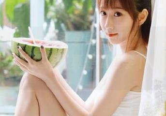 今天登录黑料网址，结果被爆料轰炸到脑袋疼，真是瓜田李下的日常啊。